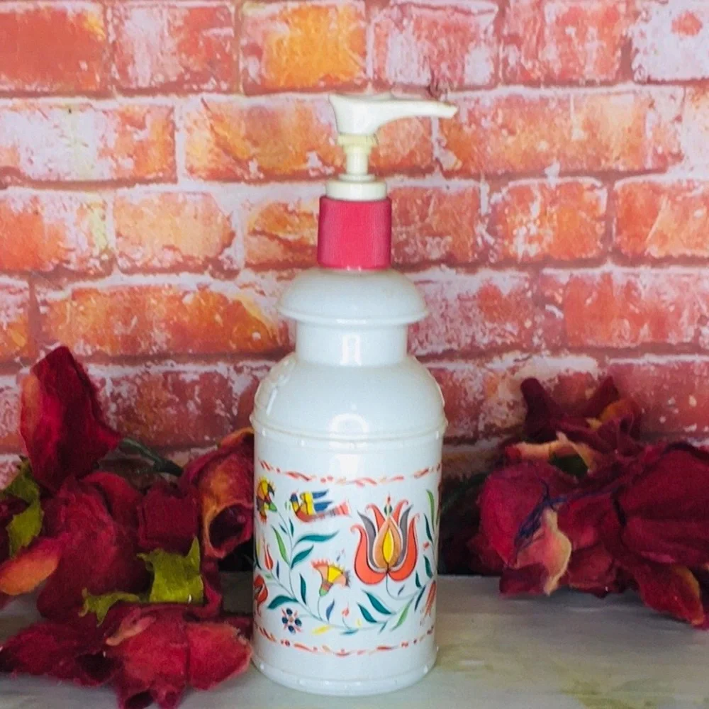 Vintage 70s Avon Country Kitchen French Provincial Floral White Lotion Dispenser